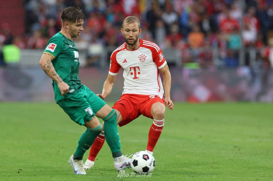 尔的年轻中 尔的年轻中