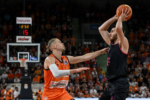 波动而经历 波动而经历