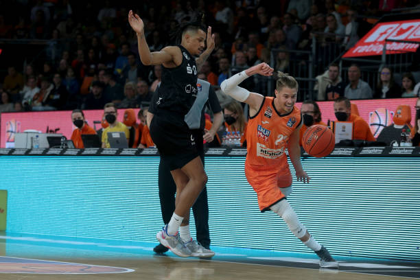 一事件时表 一事件时表